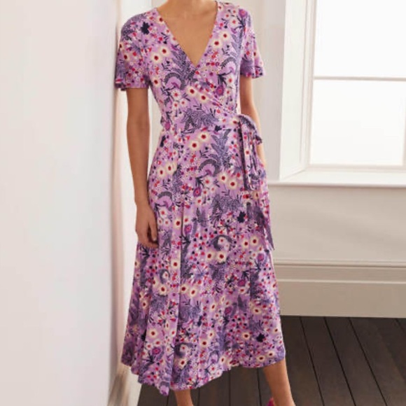 Boden Dresses & Skirts - Biden Cassia MIDI Wrap Dress Soft Jersey in floral Print Size 4